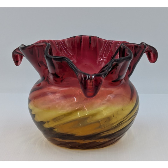 Vintage Red and Amber Amberina Optic Swirl Ruffle Top Vase Bowl - Picture 5 of 14